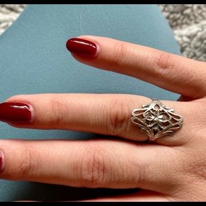 14K White Gold Vintage Art Deco Ring